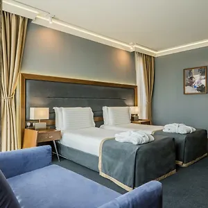 Budapest - Free Parking Hotel Sofia
